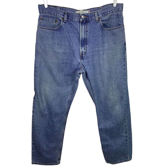 Levis 505 Regular Fit Jeans Mens Size 38x32 Light Wash Blue Denim Pants - Picture 1 of 8